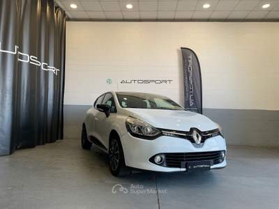 Renault Clio 1.2 16v 75cv Zen Bianco usata Leini