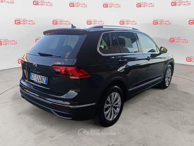 Volkswagen Tiguan 2.0 TDI 110KW SCR EVO Life DSG Grigio usata Villaga