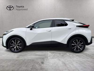 Toyota C-HR 2.0 PHEV E-CVT Trend Bianco usata Varese