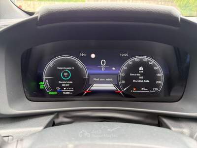 Toyota C-HR 2.0 PHEV E-CVT Trend Bianco usata Varese