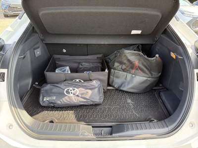 Toyota C-HR 2.0 PHEV E-CVT Trend Bianco usata Varese