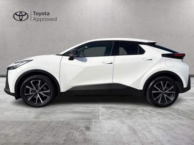Toyota C-HR 2.0 PHEV E-CVT Trend Bianco usata Varese