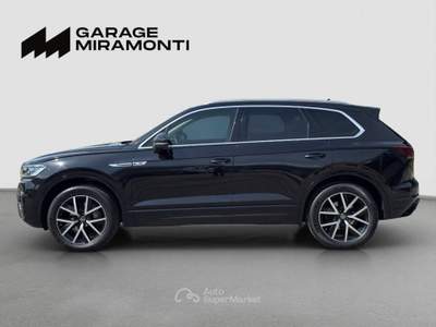 Volkswagen Touareg 3.0 V6 tdi Advanced R-Line Exterior Pack 286cv tiptronic Nero usata Cappella Maggiore