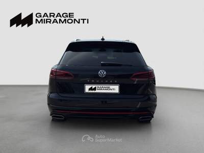 Volkswagen Touareg 3.0 V6 tdi Advanced R-Line Exterior Pack 286cv tiptronic Nero usata Cappella Maggiore