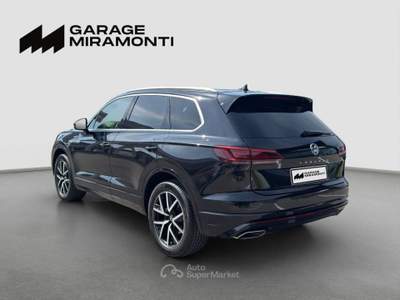Volkswagen Touareg 3.0 V6 tdi Advanced R-Line Exterior Pack 286cv tiptronic Nero usata Cappella Maggiore
