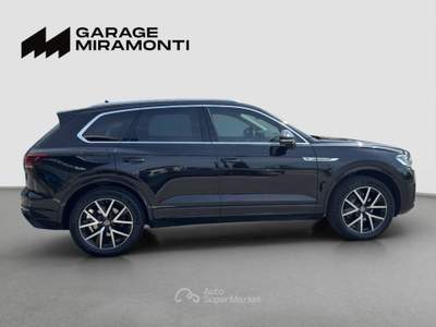 Volkswagen Touareg 3.0 V6 tdi Advanced R-Line Exterior Pack 286cv tiptronic Nero usata Cappella Maggiore