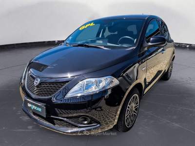 Lancia Ypsilon III 2015 5 Porte 1.2 Ecochic 69cv Silver Nero usata Mappano