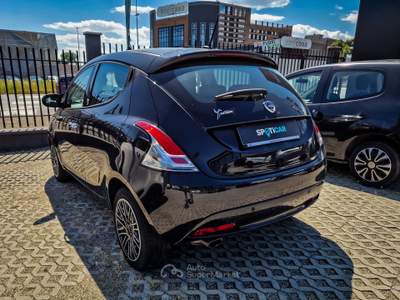 Lancia Ypsilon III 2015 5 Porte 1.2 Ecochic 69cv Silver Nero usata Mappano