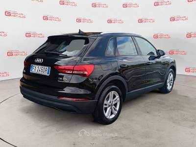 Audi Q3 35 TDI S tronic Business Nero usata Villaga