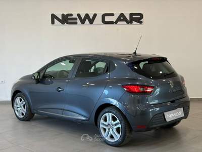 Renault Clio 0.9 TCe 12v 75 cv 5p generation (56 kw) Grigio usata Caresanablot