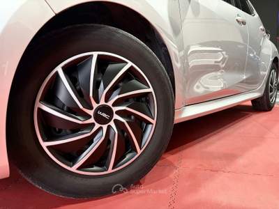 Toyota Yaris Hybrid Style MY20 Argento usata Cornate D'adda