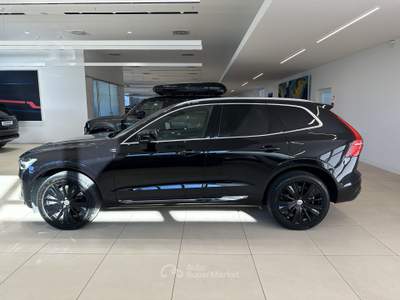Volvo XC60 B4 D AWD automatico Ultimate Bright Nero usata Forlì