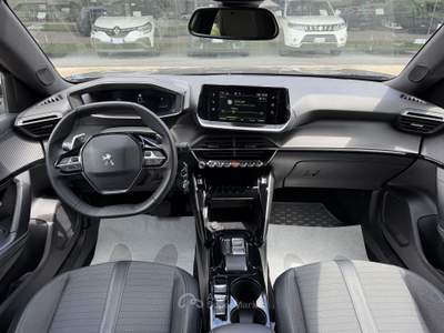 Peugeot 2008 PureTech 130 EAT8 Allure S&S aut. usata Caresanablot