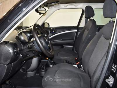 MINI Countryman One Vetri posteriori e lunotto oscurati/Climatizzatore automatico /Park Distance Control posteriore Nero usata Feltre
