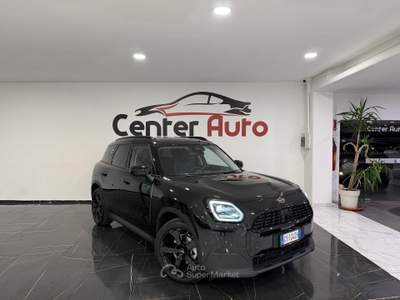 MINI Countryman D 48V Favoured usata Caresanablot