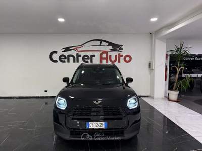 MINI Countryman D 48V Favoured usata Caresanablot