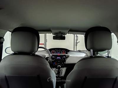 Lancia Ypsilon GPL Gold * TUA CON ANTICIPO 0 DA 200,00 € * Bianco usata Giugliano in Campania