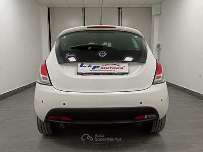 Lancia Ypsilon GPL Gold * TUA CON ANTICIPO 0 DA 200,00 € * Bianco usata Giugliano in Campania