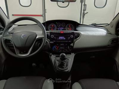 Lancia Ypsilon GPL Gold * TUA CON ANTICIPO 0 DA 200,00 € * Bianco usata Giugliano in Campania