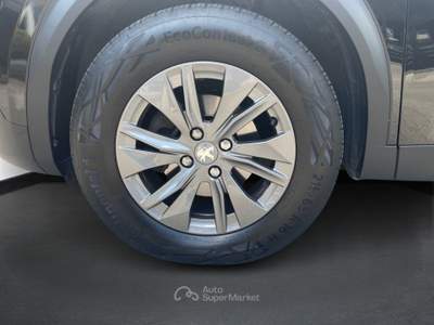Peugeot 2008 PureTech 130 EAT8 Active Pack S/S aut. Nero usata Salerno