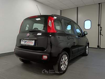 Fiat Panda 1.2 69cv Lounge Nero usata Giugliano in Campania