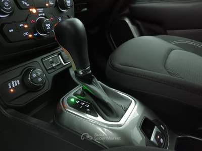 Jeep Renegade Renegade 2.0 Mjt 140CV 4X4 Limited CAMBIO AUTOMATICO Bianco usata Giugliano in Campania