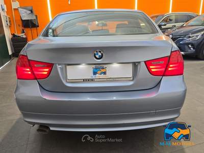 BMW Serie 3 325tds d 2.0 116cv Blu/Azzurro usata Curno