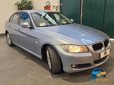 BMW Serie 3 325tds d 2.0 116cv Blu/Azzurro usata Curno