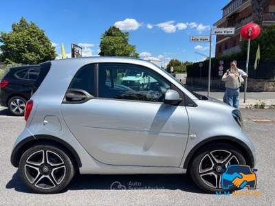 Smart ForTwo Fortwo 0.9 t Passion 90cv twinamic Argento usata Roma