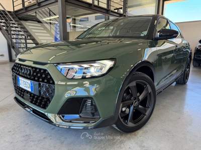 Audi A1 30 1.0 tfsi Identity Contrast 110cv s tronic Lilla usata Pollenza