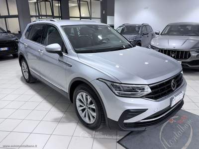 Volkswagen Tiguan Tiguan 2.0 TDI SCR Life Argento usata Favara