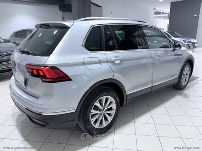 Volkswagen Tiguan Tiguan 2.0 TDI SCR Life Argento usata Favara