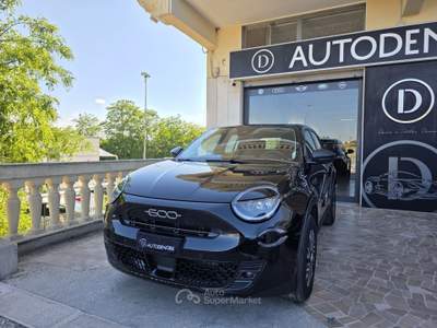 Fiat 600 Hybrid 100 CV DCT MHEV#AUTO#LED#CAMERA#CARPLAY Nero usata Altamura