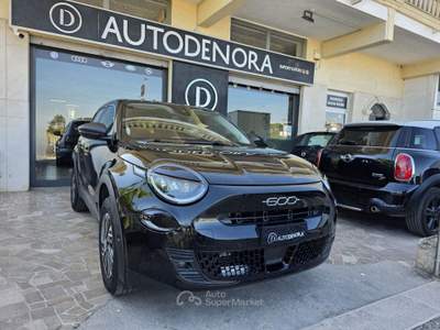 Fiat 600 Hybrid 100 CV DCT MHEV#AUTO#LED#CAMERA#CARPLAY Nero usata Altamura