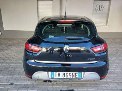 Renault Clio Clio 5p 1.2 GT 120cv edc CAMBIO F1 Nero usata Oleggio