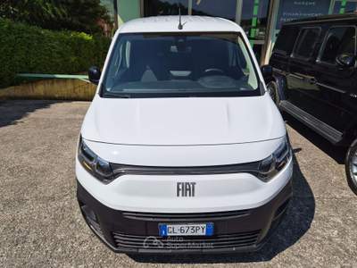 Fiat Doblò MY 2023 1.5 BlueHdi 102 cv Navi Cruise PDC Unico Proprietario Bianco usata Nave