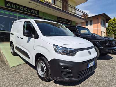 Fiat Doblò MY 2023 1.5 BlueHdi 102 cv Navi Cruise PDC Unico Proprietario Bianco usata Nave