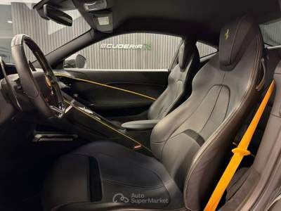 Ferrari Roma Roma Spider 3.9 F1 dct usata Milano