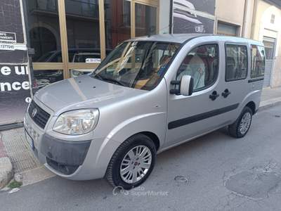 Fiat Doblò 5 POSTI EURO 4 Grigio usata Corato