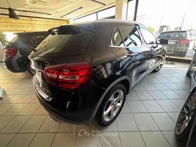 Mercedes-Benz GLA GLA 200 d Sport 4matic auto Nero usata Jesi