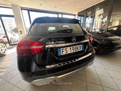Mercedes-Benz GLA GLA 200 d Sport 4matic auto Nero usata Jesi
