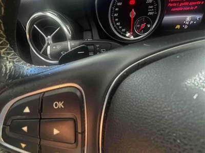 Mercedes-Benz GLA GLA 200 d Sport 4matic auto Nero usata Jesi