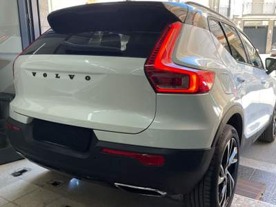Volvo XC40 Geartronic R-design Bianco usata Bitonto