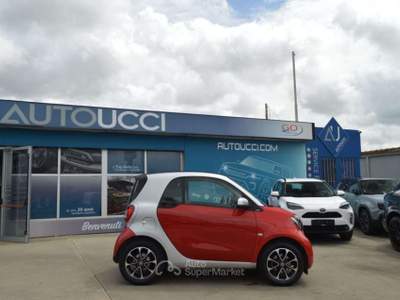 Smart ForTwo 70 1.0 twinamic Passion Automatica Rosso usata Ardea