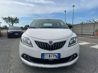 Lancia Ypsilon 1.0 FireFly Hybrid 5 porte S&S Gold Bianco usata Ardea