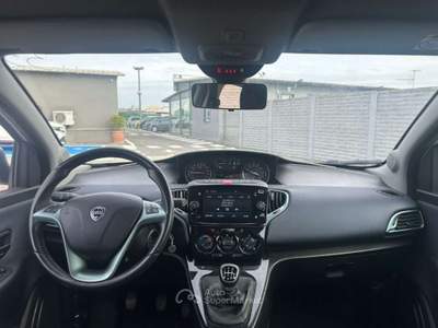 Lancia Ypsilon 1.0 FireFly Hybrid 5 porte S&S Gold Bianco usata Ardea