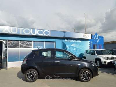 Lancia Ypsilon 1.0 FireFly Hybrid 5 porte S&S Platino Nero usata Ardea