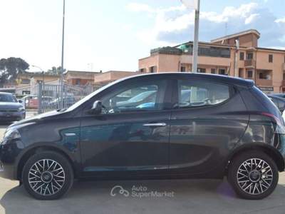 Lancia Ypsilon 1.0 FireFly Hybrid 5 porte S&S Platino Nero usata Ardea