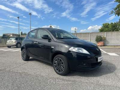 Lancia Ypsilon 1.0 FireFly Hybrid 5 porte S&S Silver Plus Km Zero Nero usata Ardea