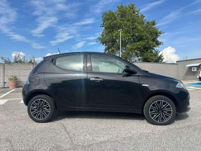 Lancia Ypsilon 1.0 FireFly Hybrid 5 porte S&S Silver Plus Km Zero Nero usata Ardea